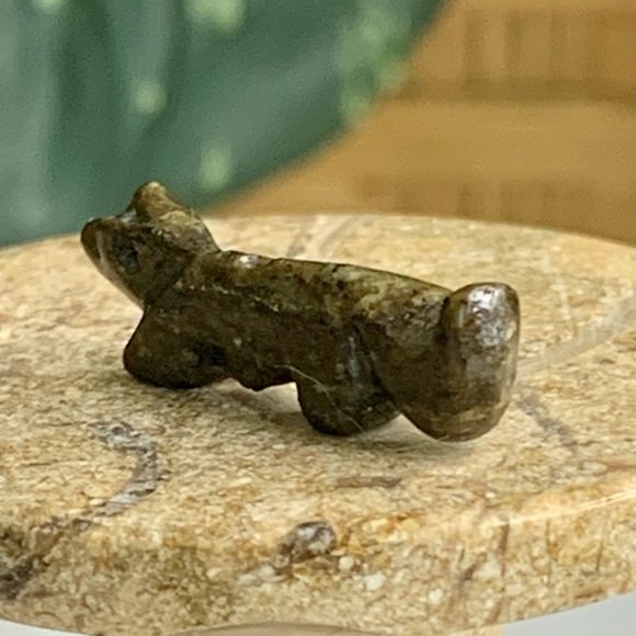 Vintage Native American Zuni Hand Carved Wolf Fox Coyote Fetish Animal Bead .9" - Picture 7 of 15
